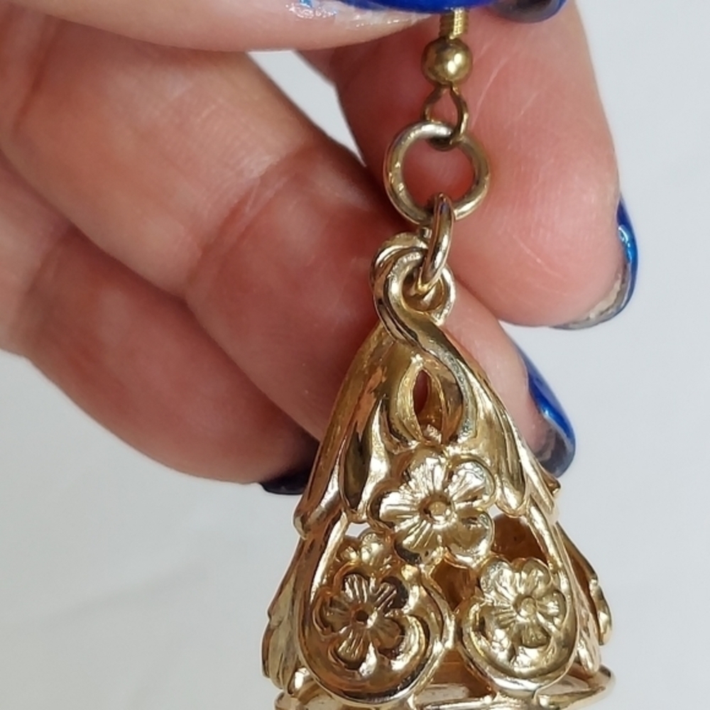 Vintage Goldtone Flower Filigree Pierced Dangled Earrings Wire Hooks - Picture 5 of 10